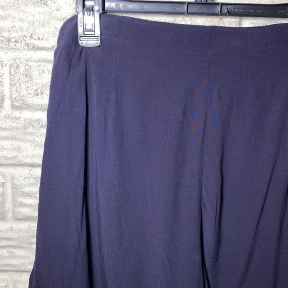 NWT MSRP $88 cupcakes and cashmere Raven Satin Back Shorts Women's Size 6 - Picture 8 of 8